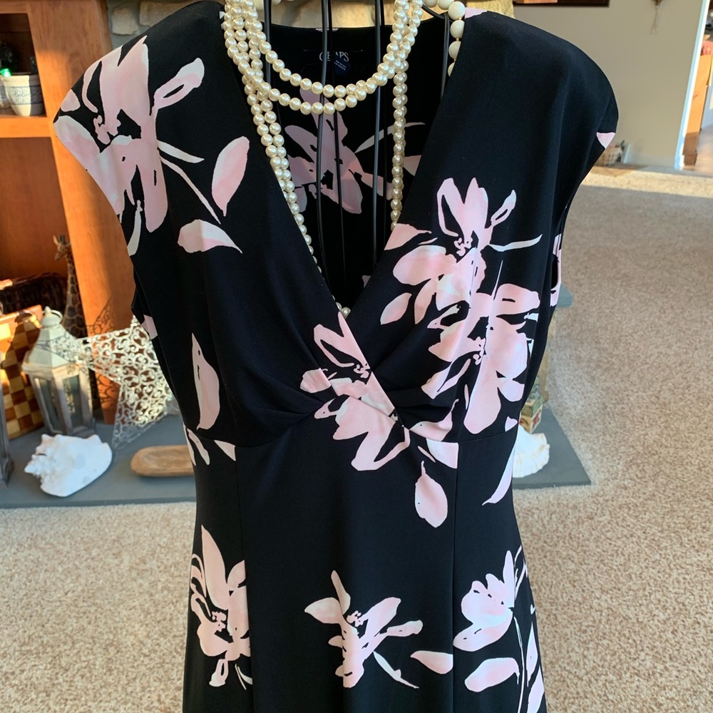 Chaps Navy Floral Dress knit pullover Medium Excellent condition